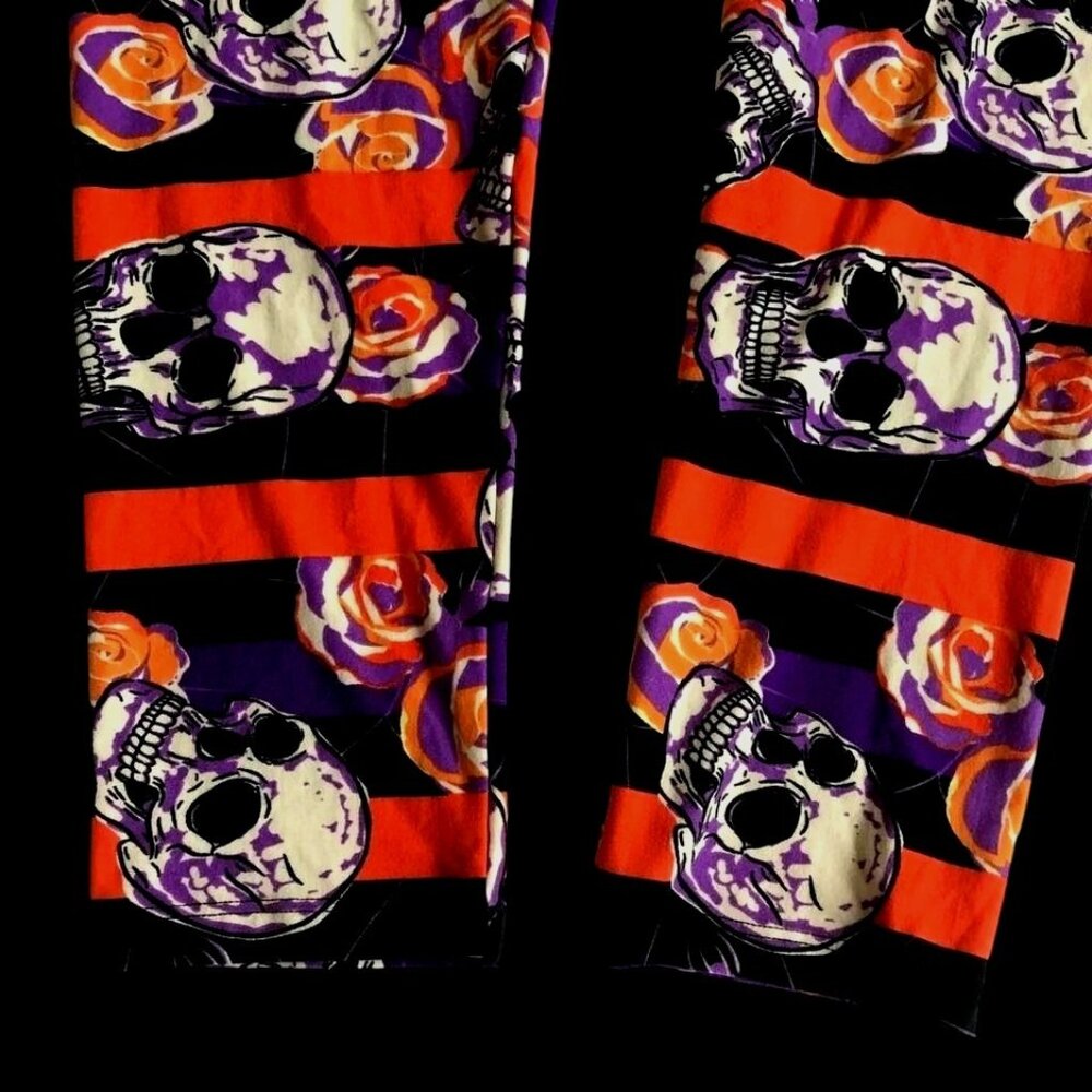 LulaRoe Halloween Leggings Tall Curvy 32 inch Skull Floral TrickTreat Fe… - Picture 5 of 13